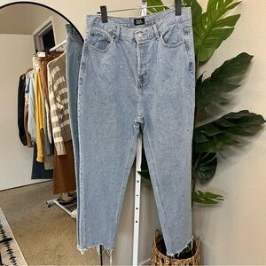 ✨ Rhinestone Studded Jeans |Raw Hem Light Wash Sz 11/30 |Simple Society